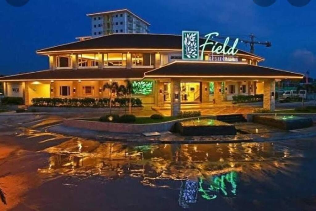Field Residences Paranaque City Kültér fotó
