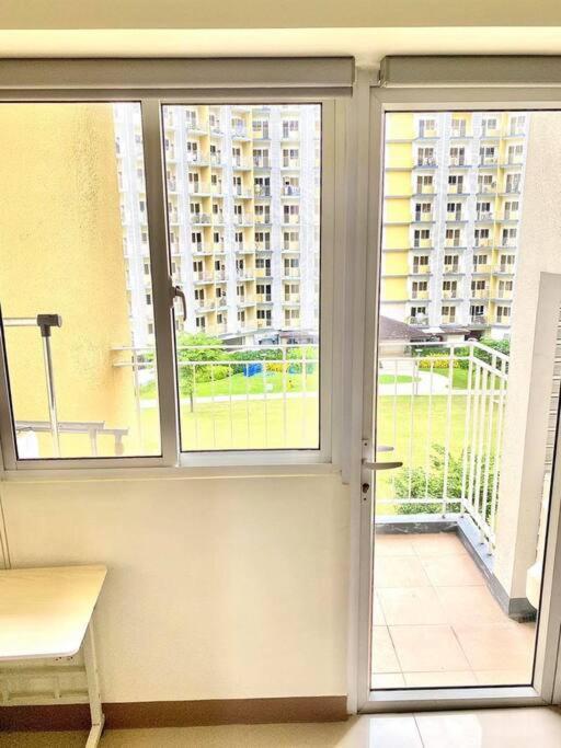 Field Residences Paranaque City Kültér fotó
